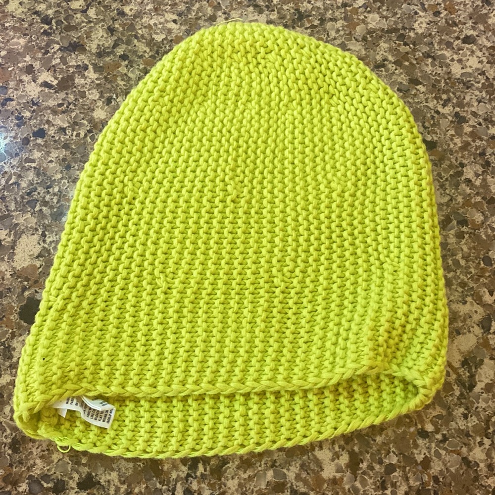 American Eagle fun knit hat